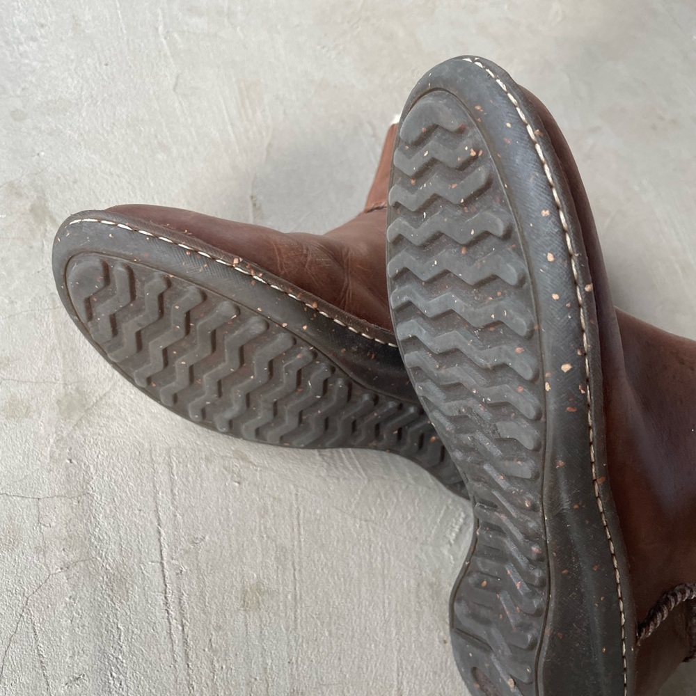 UGG | 'Lillie' Brown Leather Ankle Boots - Picture 6 of 6